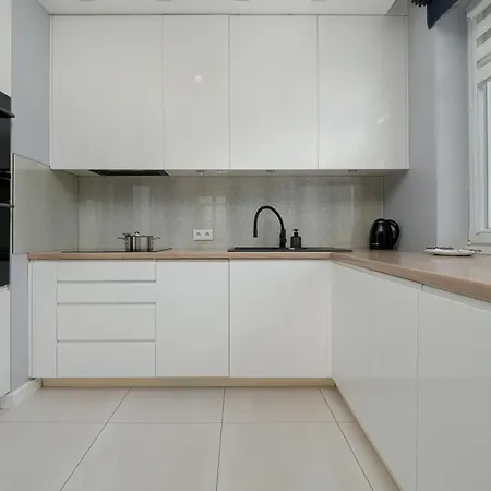 Przestronny&elegancki W Gdyni Z Parkingiem I Wanną By Renters Gdynia
